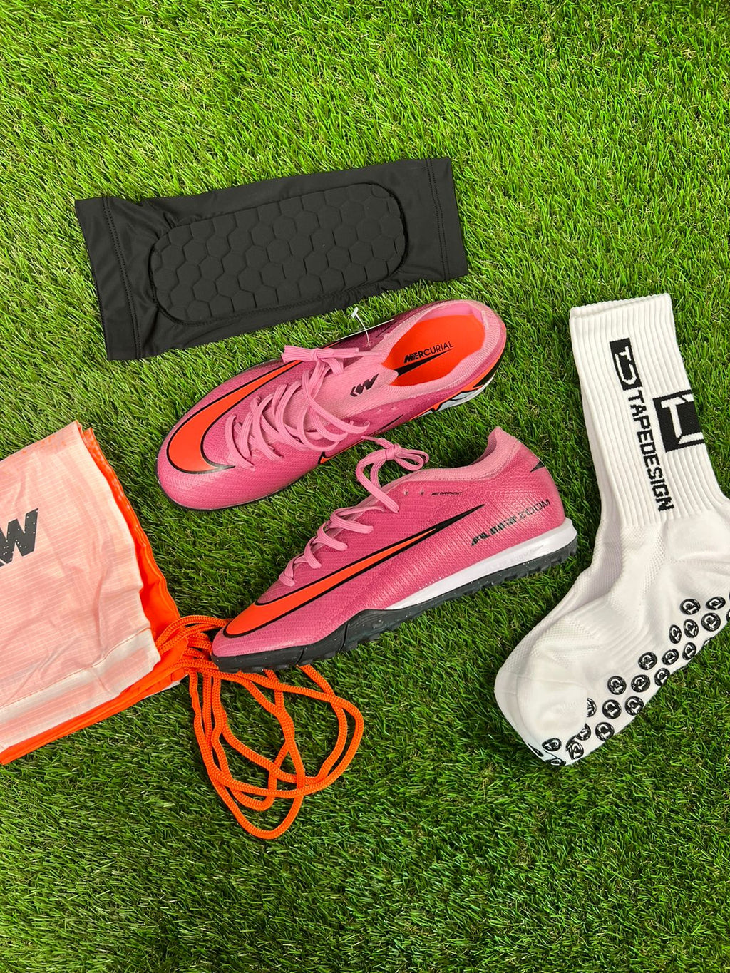 Pack élite 2026 : Mercurial mini foot Air zoom + chaussettes grip + sac + livraison gratuite